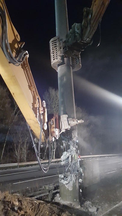 Und so zerbrselt der Mast nunmal